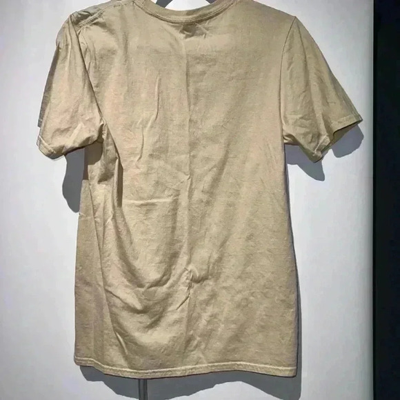 Thankful Mama with Leopard Lightening Bolt / Women's Gildan T-Shirt Beige S/Fall - Picture 6 of 9